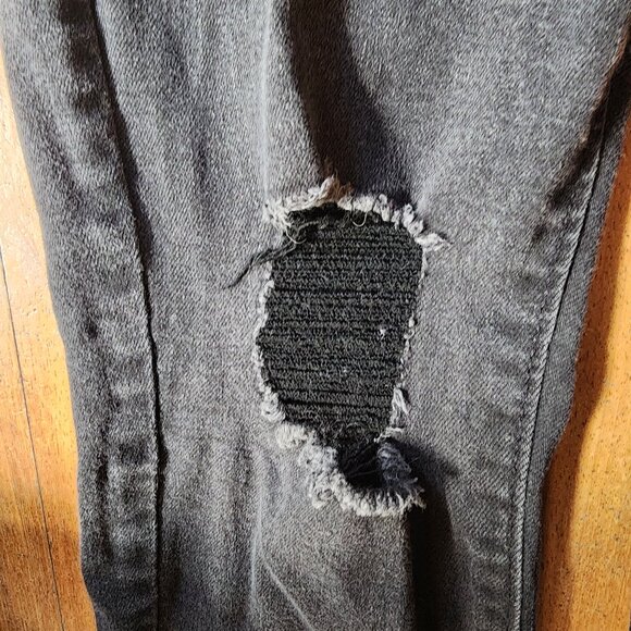 Old Navy Black ROCKSTAR Super Skinny Ankle Ripped Jeans Size 4 Tall - Picture 8 of 15